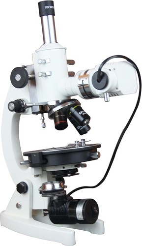 Microscope polarisant