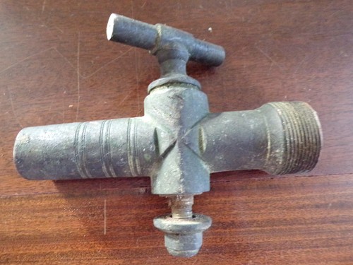 Ancien robinet bronze - en,
