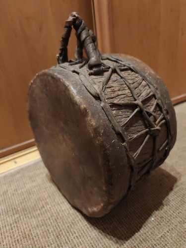 Trés ancien tambour drum