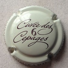 Capsule de Champagne MOUTARD Père et Fils (23. fond crème pâle)