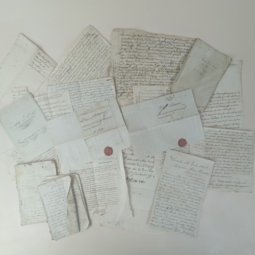 Lot documents anciens - 25,