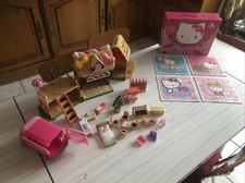🧚🏾‍♂️🧚🏾‍♂️🧚‍♀️ LOT HELLO KITTY MAISON PAIN D’ÉPICES + VAN + 4 PUZZLES 🧩