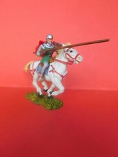 ELASTOLIN / MOYEN AGE TRES BEAU CHEVALIER A CHEVAL