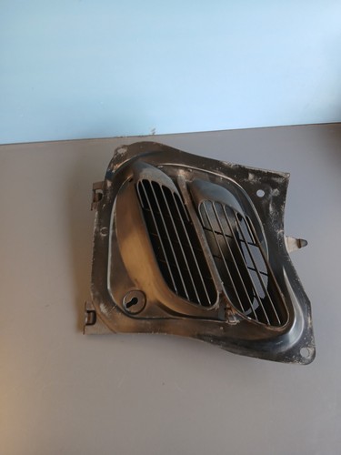 Peugeot 206 grille prise - 206, grille,