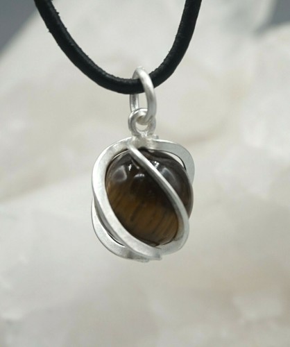 Tigerauge pendentif adn - tigerauge.,