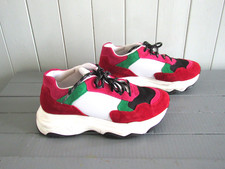 Baskets en daim et textile P