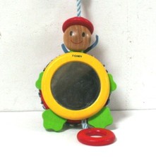 Hochet pantin tortue Tomy bois et tissu vintage