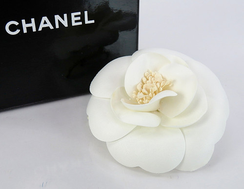 Authentique broche camélia - , en