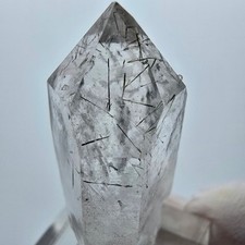 Pointe de quartz fantôme en