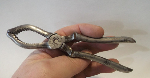 Ancien casse noix fer - ancien,