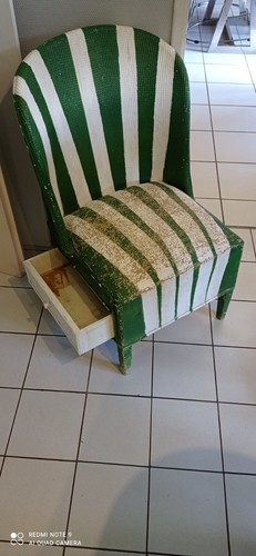 Ancien fauteuil structure bois