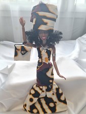 poupée noire/ poupée