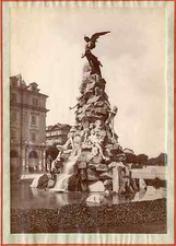 Italie turin monument au - le,