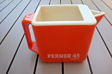 ANCIEN PICHET PUBLICITAIRE PERNOD 45 ANISETTE EN PLASTIQUE ORANGE