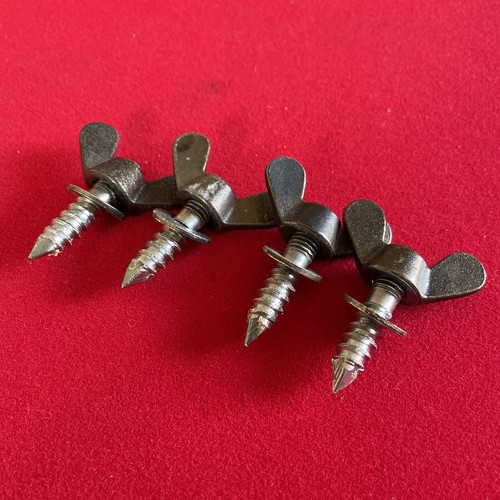 Lot ecrous à - ecrous, oreilles