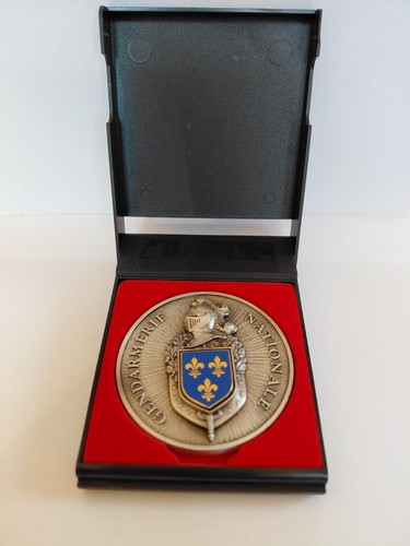 Insigne médaille table - insigne,