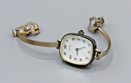 Belle montre mecanique - montre, femme