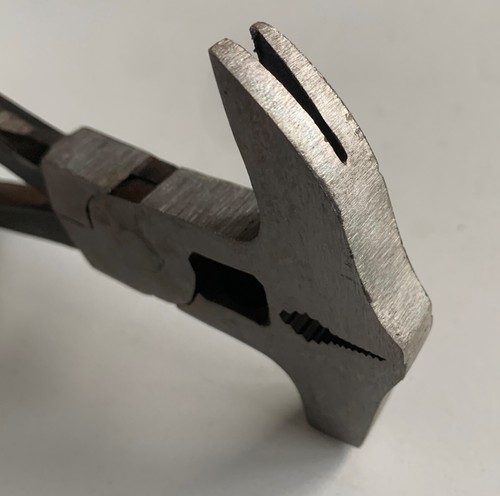 Ancienne pince marteau arrache - marteau,