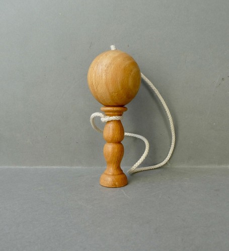 Petit bilboquet bois - petit, en