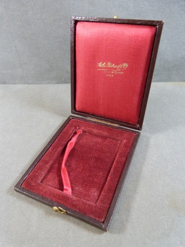 Boitier pour médaille - pour,