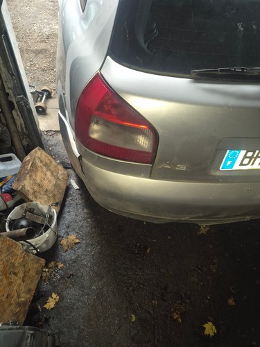 Feu arriere audi 8l - 2,