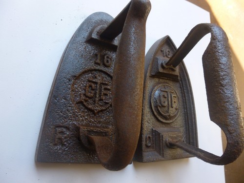 Anciens fers repasser en - a,