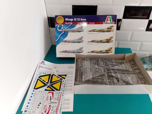 0104261 maquette avion 48 - 0104261,