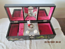 GRANDE BOITE A BIJOUX MUSICALE