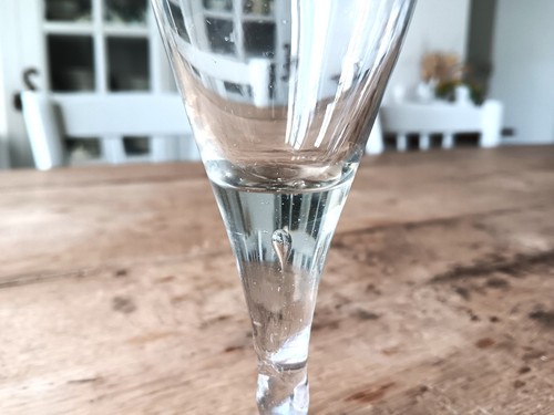 Très ancien verre pied - verre,