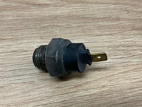 Une sonde radiateur moto - une,