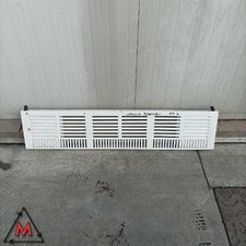 Grille gauche capot BREMACH