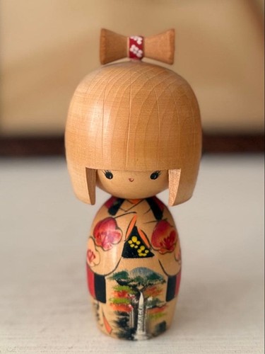 Charming handcrafted kokeshi - handcrafted,