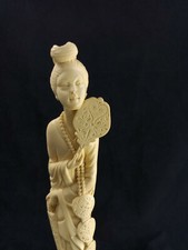 Ancienne Statue Déesses Asiatique en résine composite 36 cm