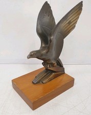 sculpture aigle rapace vautour