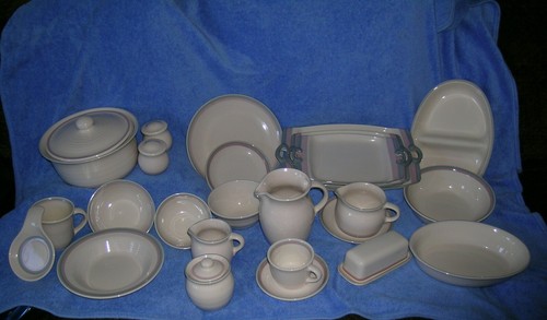 Pfaltzgraff aura pink plates - aura,