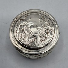 Boîte à pilules en argent