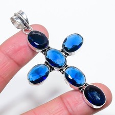 Pendentif pierre précieuse