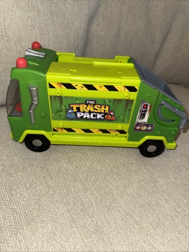 The trash pack green - pack,