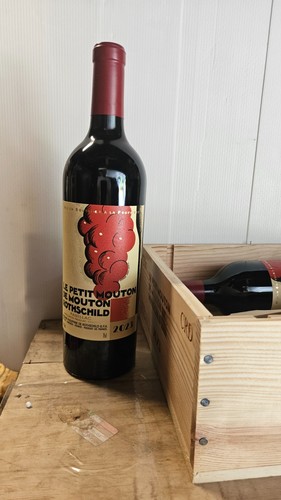 Bouteilles petit mouton - de,