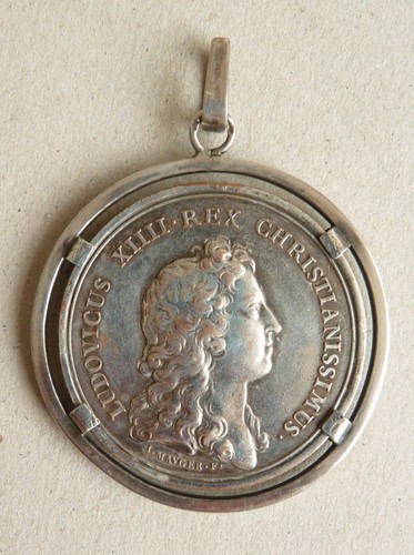 Pendentif médaille louis xiv - pendentif,