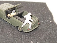 R08, Dinky toys 1 soldat
