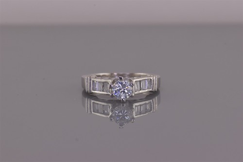Sterling silver cubic zirconia - cubic,