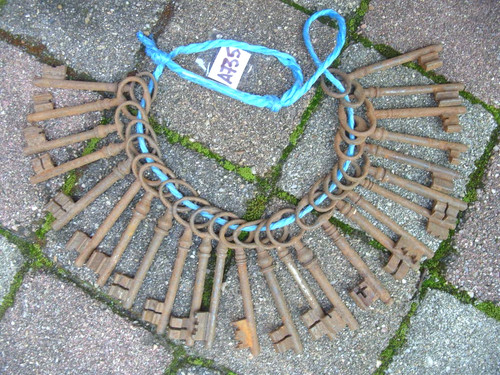 Lot a735 clé clés - 25,