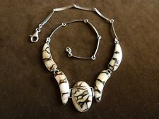 COLLIER, Jaspe en bois d'arachide pétrifiée, AUSTRALIE Structure Argent massif