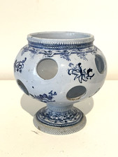 Pique fleurs faience de