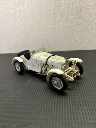 Voiture miniature bburago - voiture,