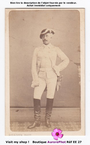 Acteur costumé théâtre - costumÉ,,