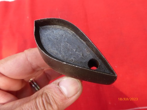 Emporte piece outil ancien - emporte,