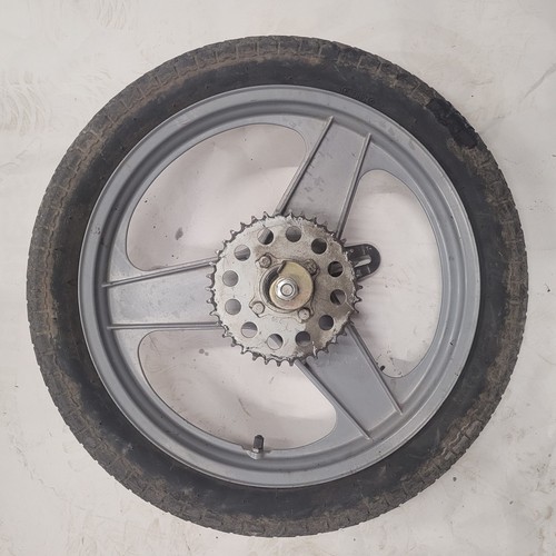 Roues arrière couronne - roues, moyeu