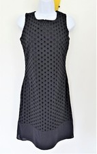 NEUVE, Robe DEVERNOIS, marine, broderie anglaise, T 36